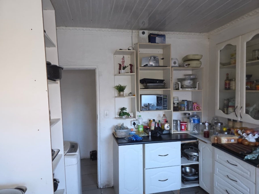 5 Bedroom Property for Sale in Oos Einde North West